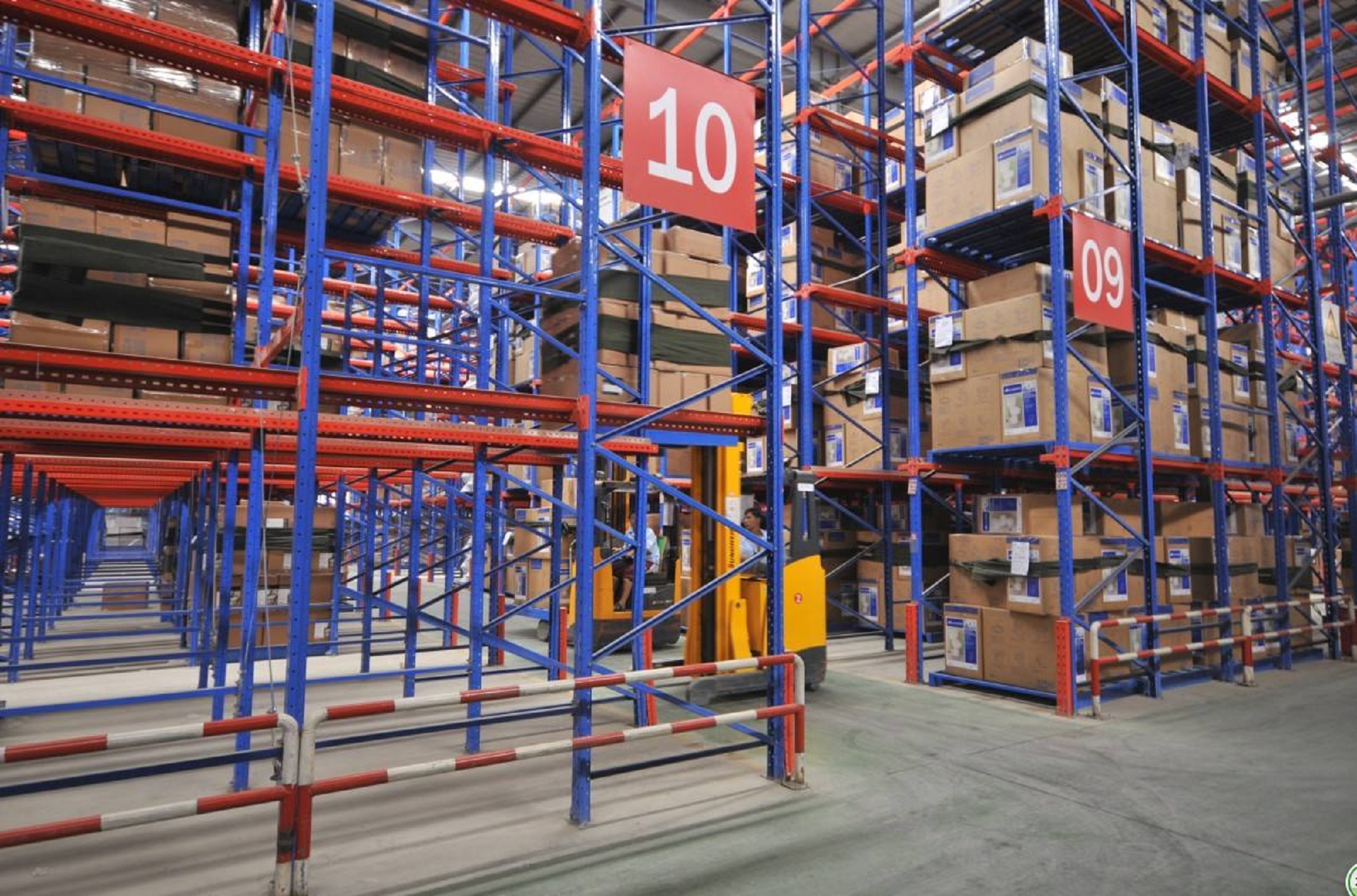 貫通貨架實拍圖